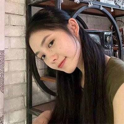 微笑的山谷海报